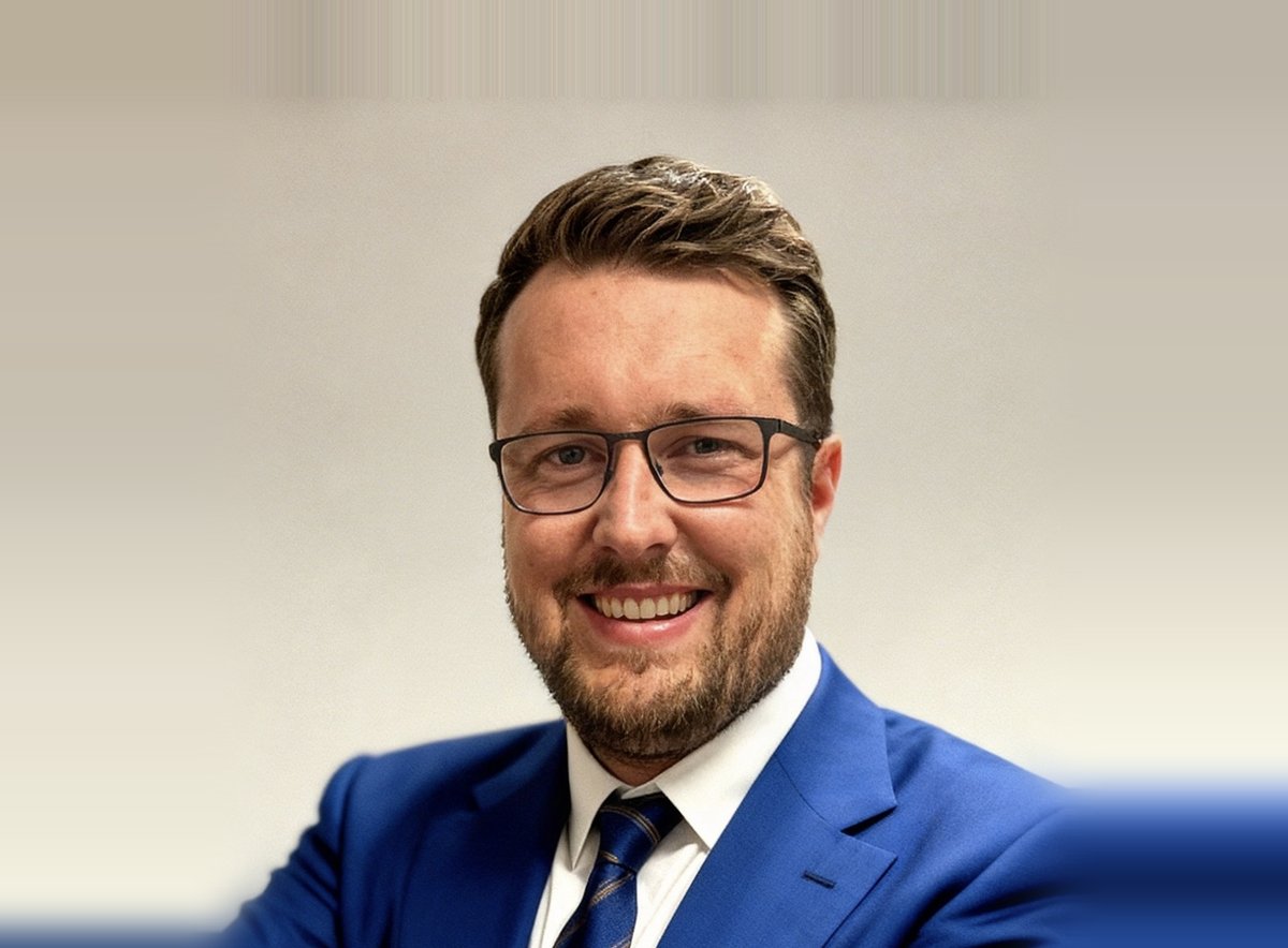 Dennis Hölscher